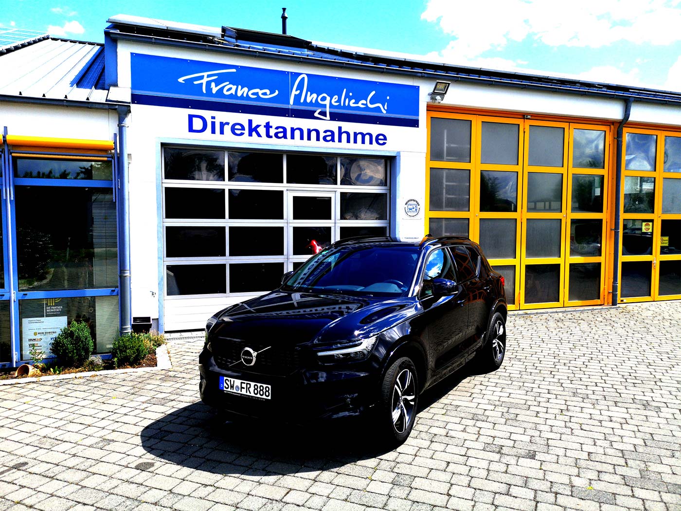Volvo XC40 Mietwagen